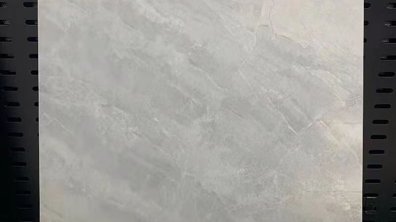 大板抛釉砖：优缺点解析与规格参数解读